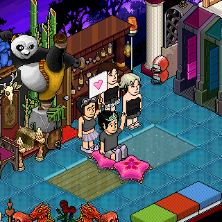 Photo by Lyncee