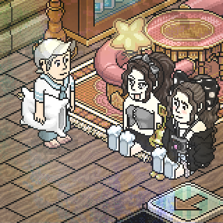 Photo by Azhyra