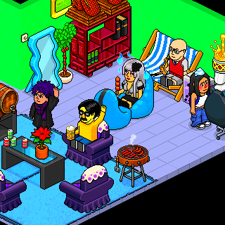Photo by Habbo,