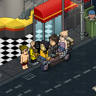 Photo by Habbo,