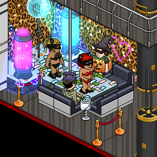 Photo by LaUrIz=DHabbo